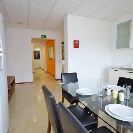 Pensiune City Living Tk2 Rm 1 3*
