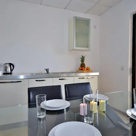 City Living Tk2 Rm 1 Pensjonat 3*