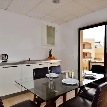 City Living Tk2 Rm 1 Saint Julian's